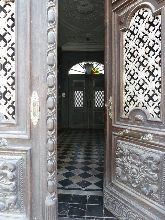 Entryway Makeovers